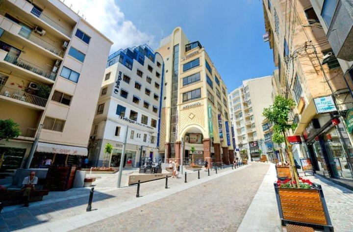 Luxe Apartment With Valletta And Harbour Views Слима Екстериор снимка