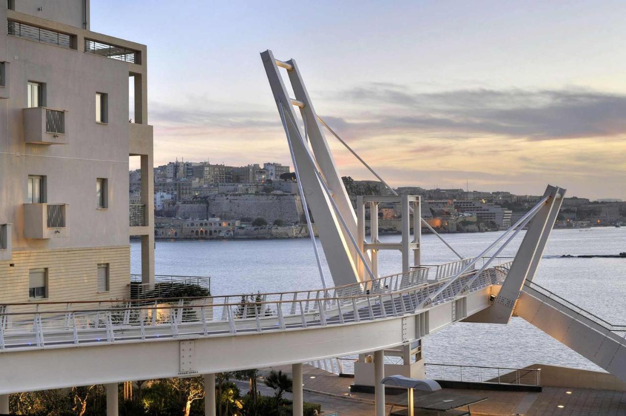 Luxe Apartment With Valletta And Harbour Views Слима Екстериор снимка
