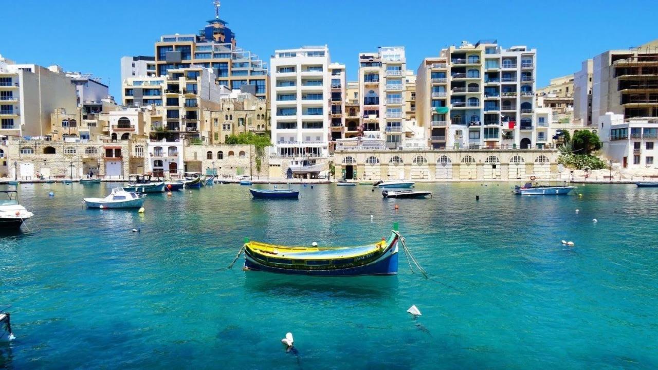 Luxe Apartment With Valletta And Harbour Views Слима Екстериор снимка